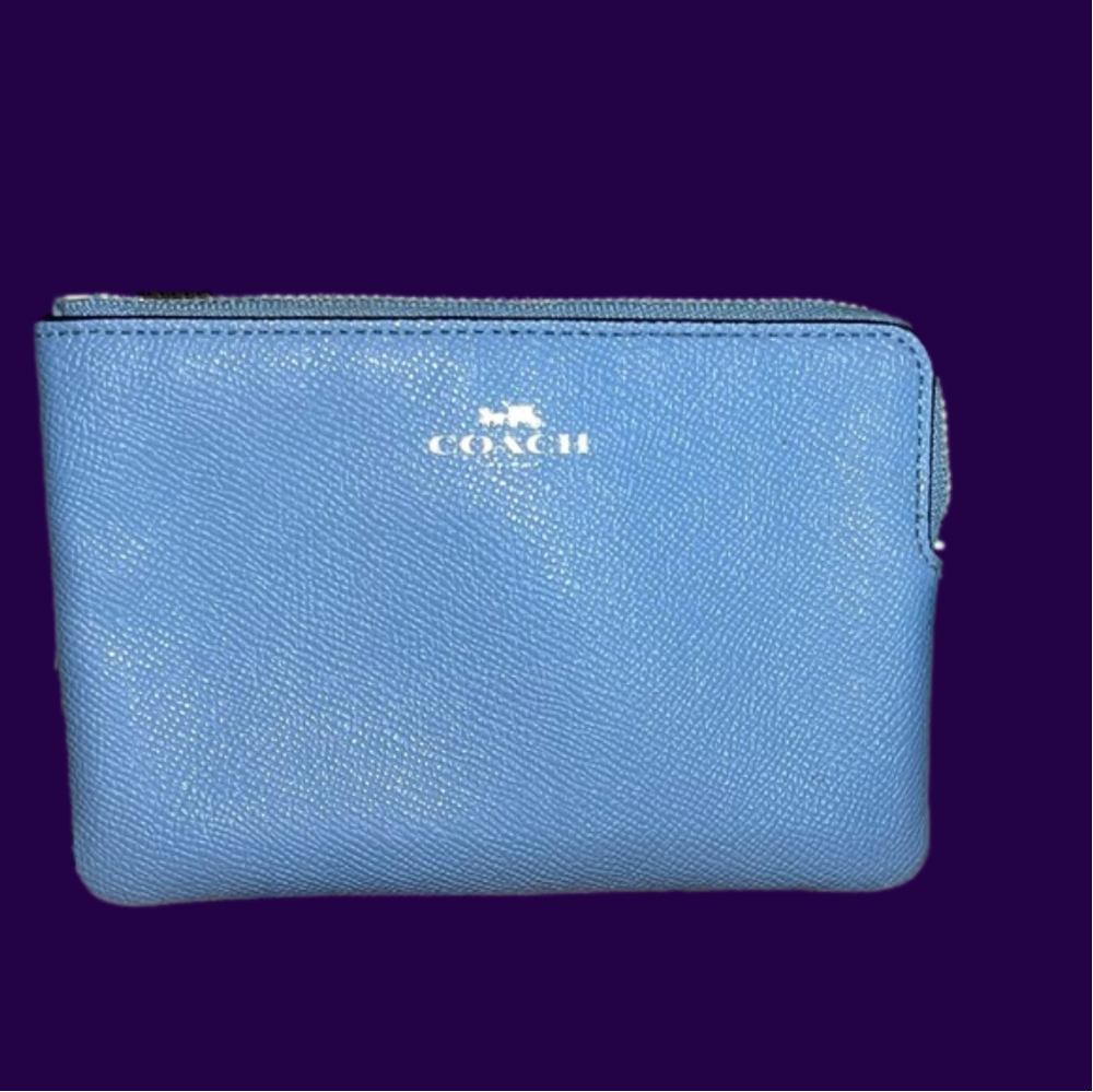 COACH Beautiful Baby Blue Wristlet Silver hardware and Logo